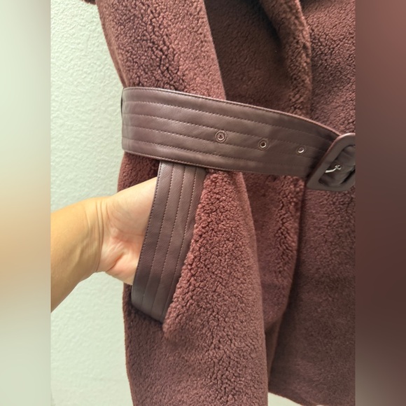 Karen Millen Deep Burgundy Teddy Sleeveless Belted Vest oversized 4 - Picture 5 of 12